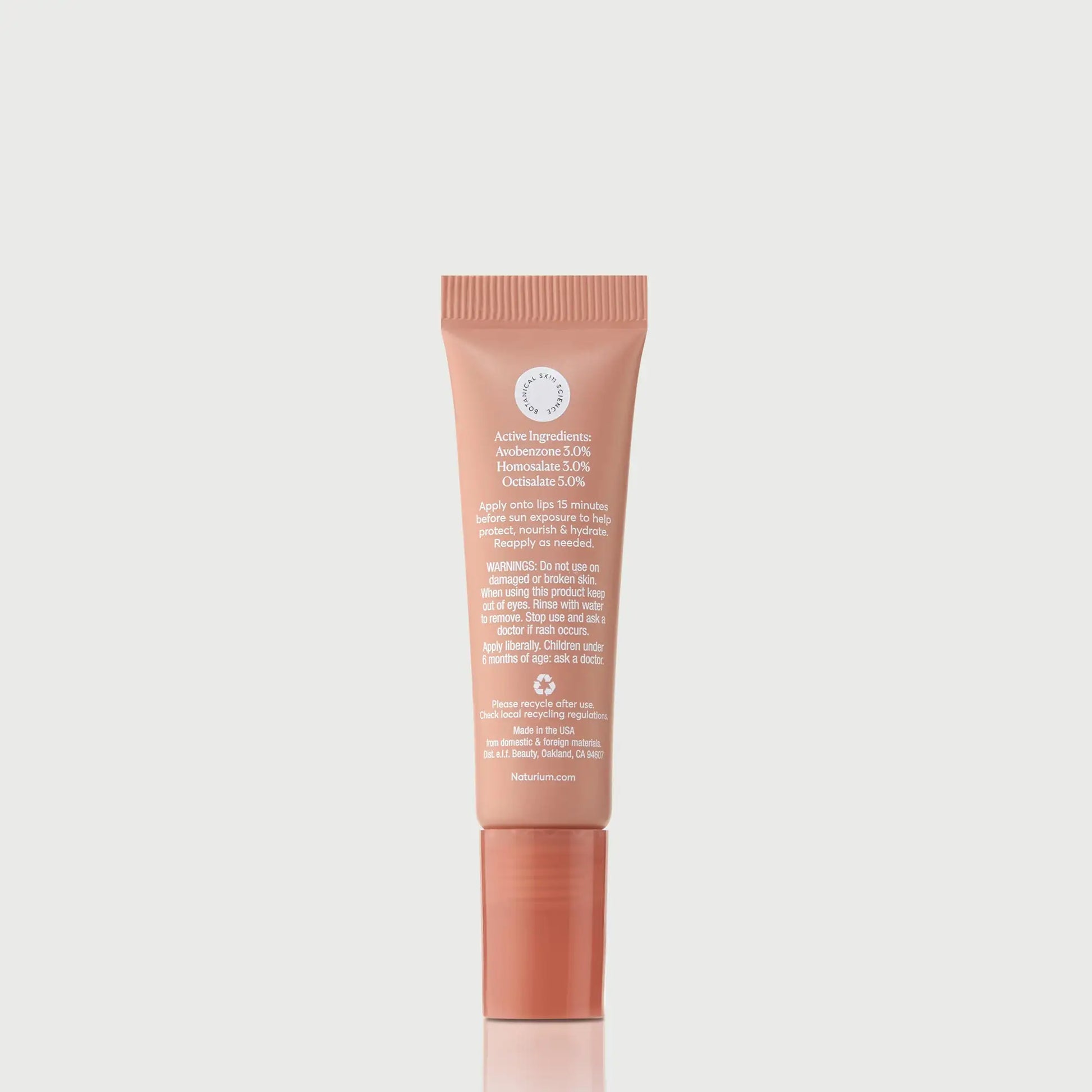 phyto-glow-lip-balm-spf-45-getaway-o8 NATR-10126_PhytoGlow_SPF_Getaway_primary_capon_back_bonebkgd_1.webp