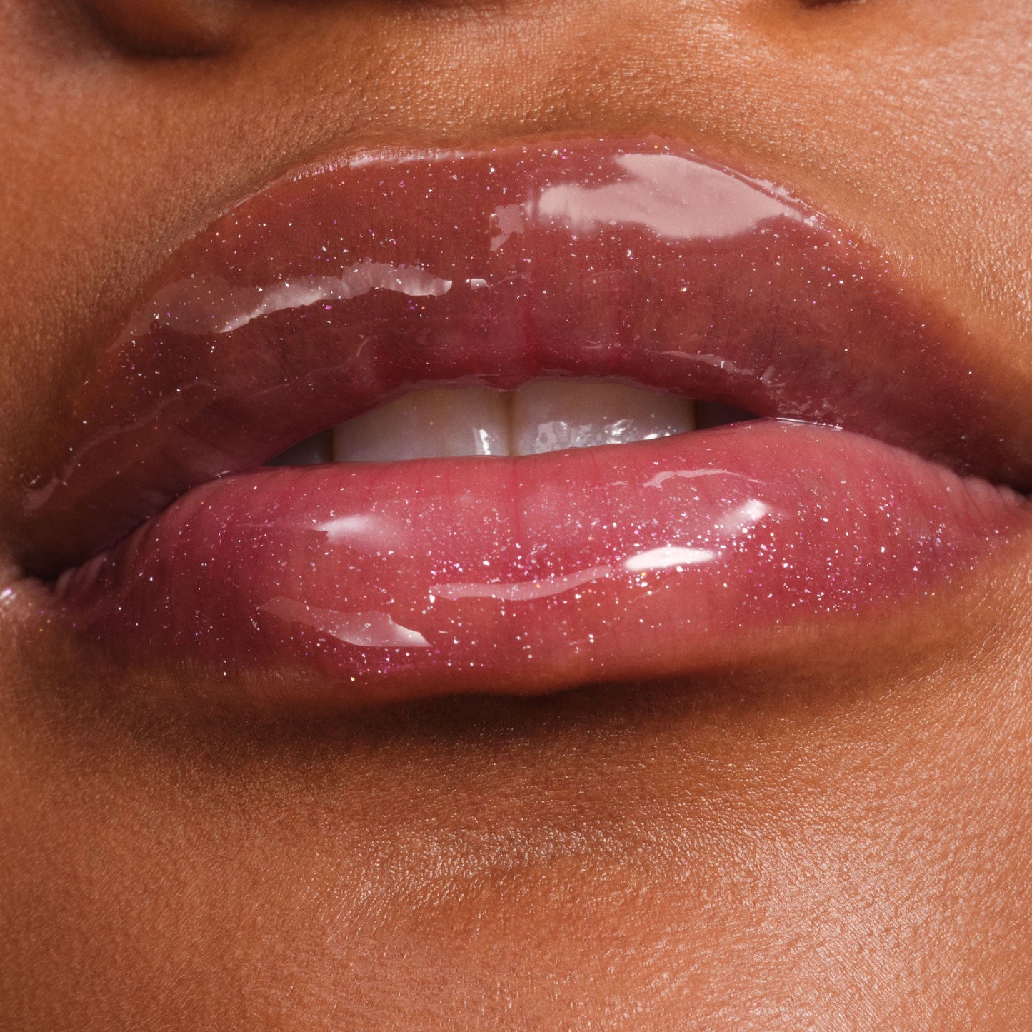phyto-glow-lip-balm-shimmer-solar-h3 NATR-60145-Phyto-Glow-Lip-Hover-Solar.jpg