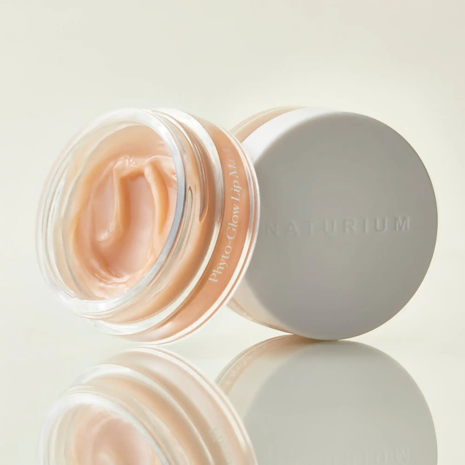 phyto-glow-lip-mask-y2 phyto-lipmask_0607-crop.webp